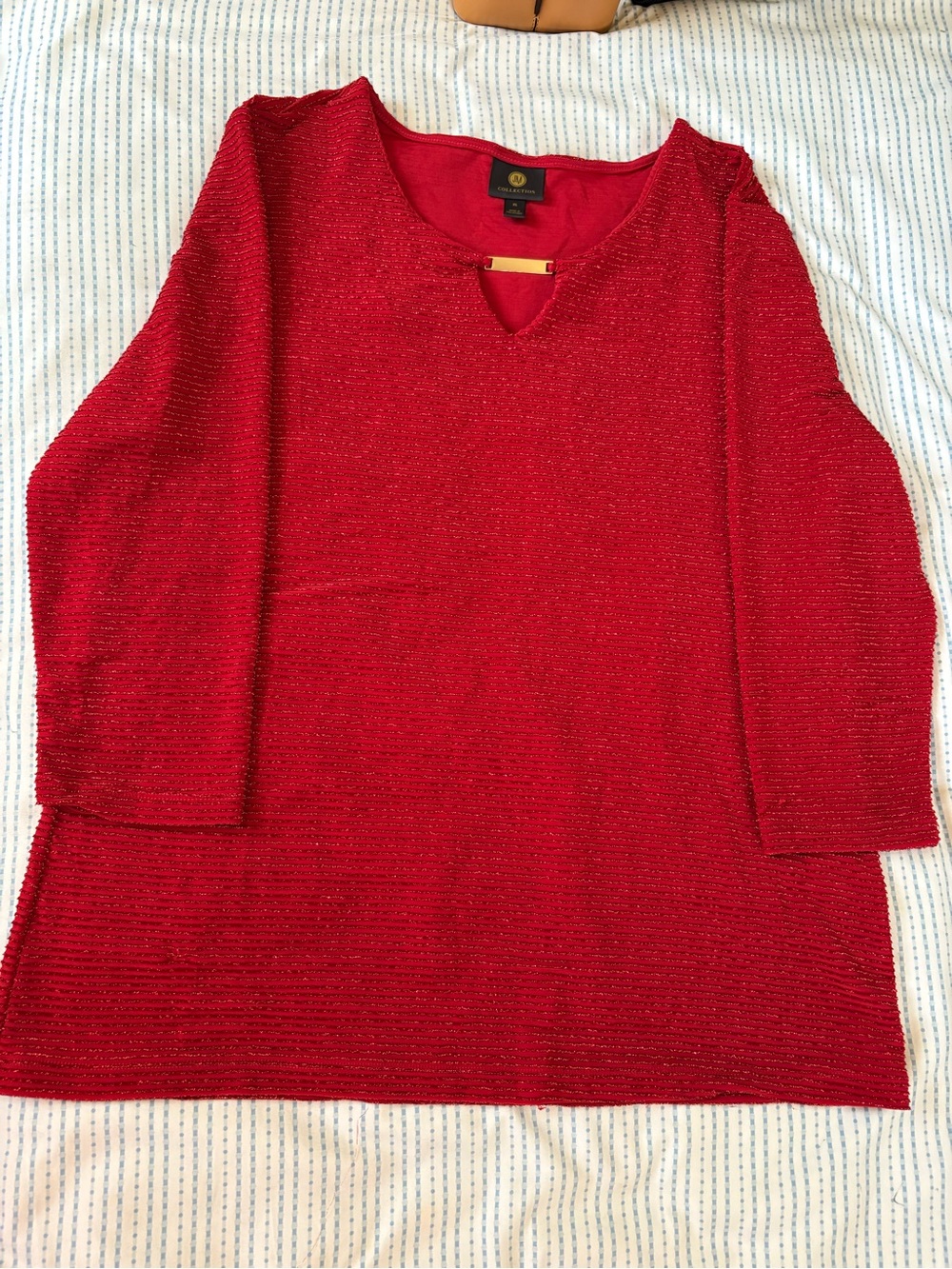 JM Collection Red Metallic Scoop-Neck Pullover size xl.
